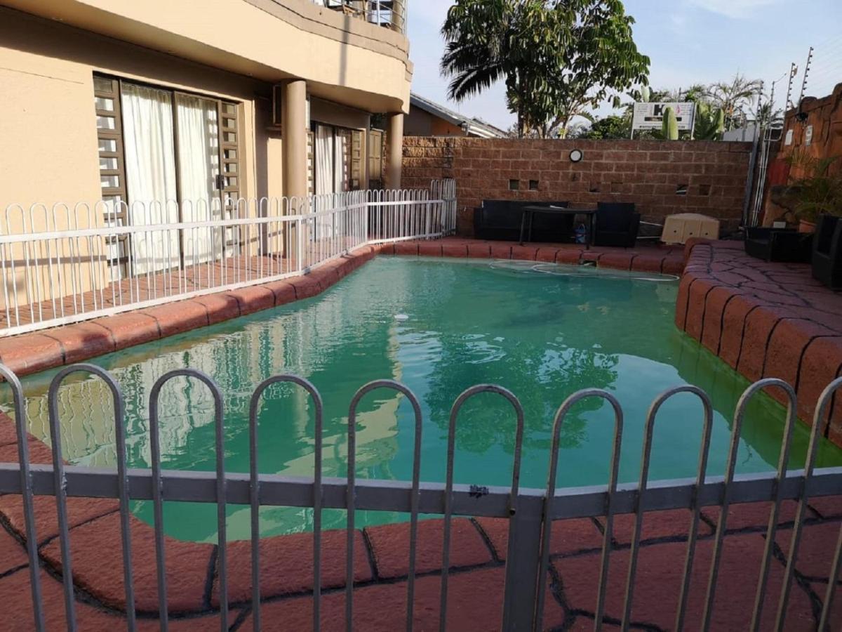 Dolphin Coast B&B Durban Buitenkant foto